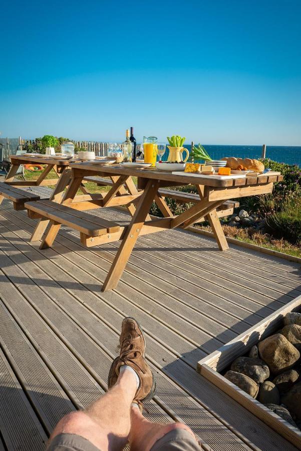 Sound Of The Sea, Beach Front Bungalow With Hot Tub, In Tywyn Ngoại thất bức ảnh